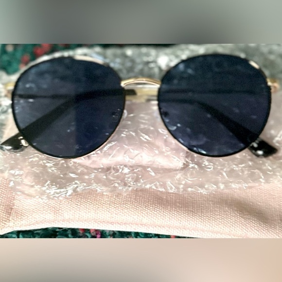 ‼️RARE‼️?Summer & Rose??NWT?Harper Sunglasses main image 4